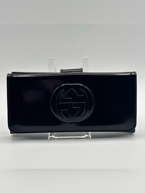 Gucci black patent wallet